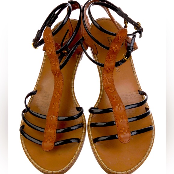 ⭐️⭐️Authentic Louis Vuitton Gladiator Sandals⭐️⭐️ - Picture 2 of 6